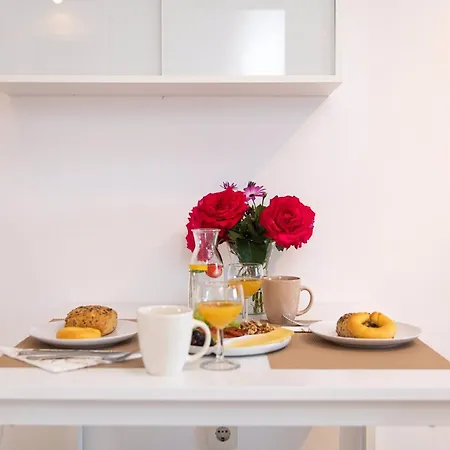 One-bedroom In Iv Apartment