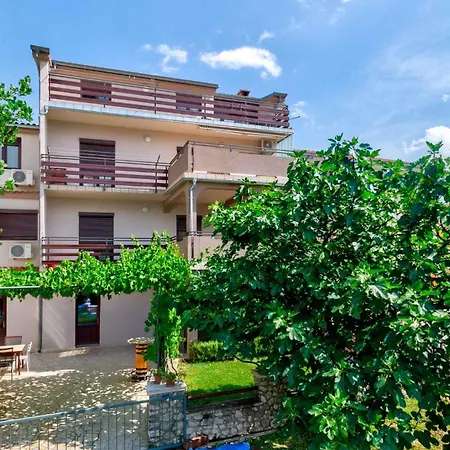 アパート One-bedroom In Iv